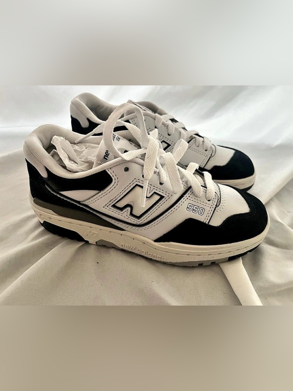 New Balance 550 Sneakers White & Black US 4Y or 5.5W